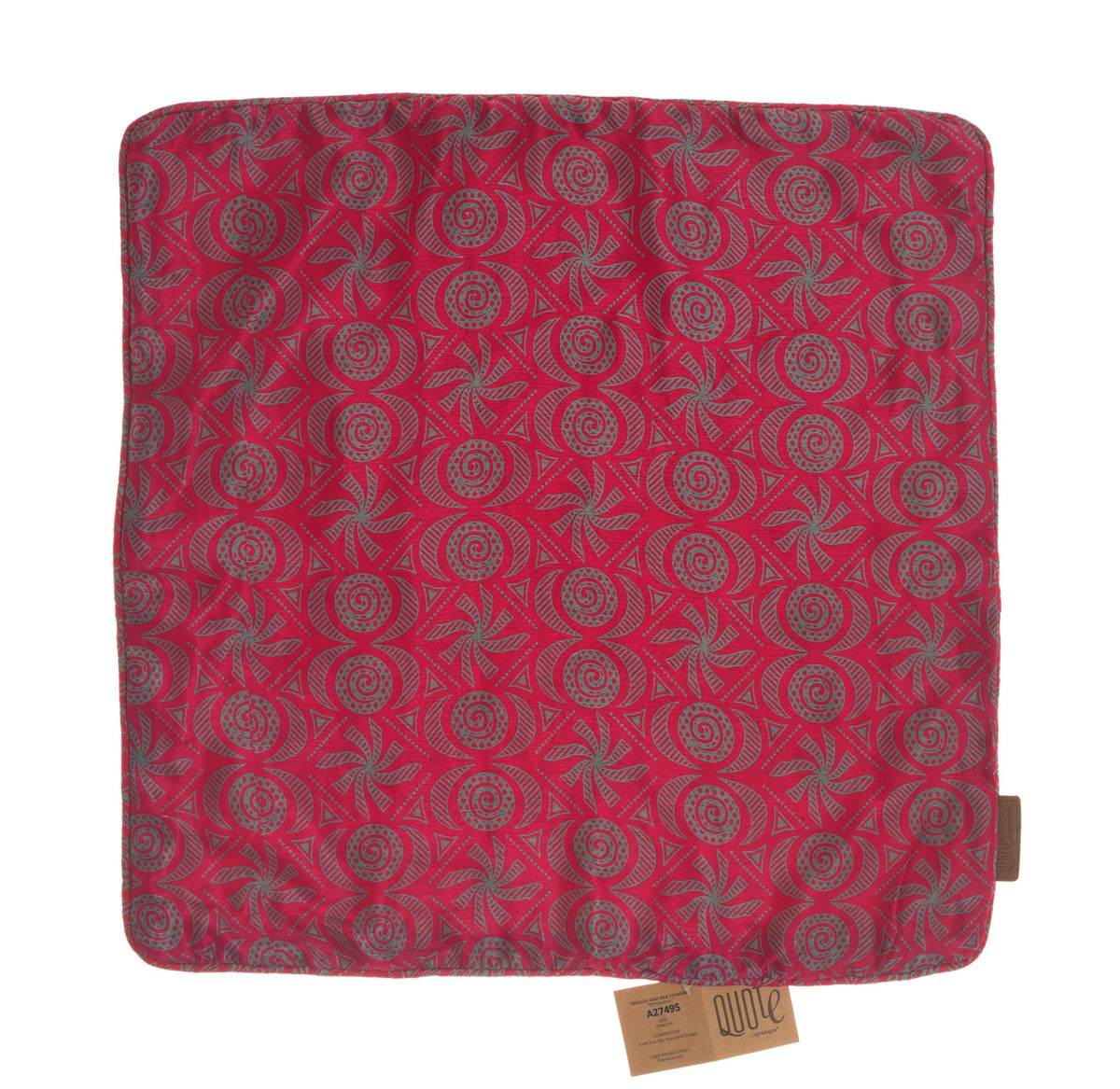 Einzigartiger Seidenkissenbezug in Burgunderrot mit feinem Ornamentmuster in dunkleren Tönen und glatter Oberfläche im orientalischen Vintage-Boho-Stil für ein 50x50 cm Sari-Kissen