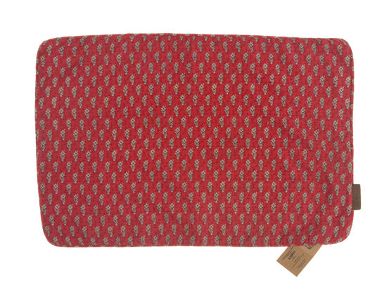Red Indian sari pillowcase 60x40 cm in silk with small gold patterns and boho oriental vintage style for unique ethnic pillow