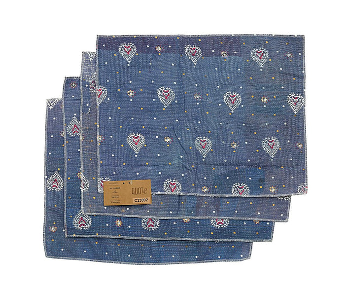 Set of 4 placemats 33x44 cm in blue with heart and dot pattern and small flowers in red, white and yellow border