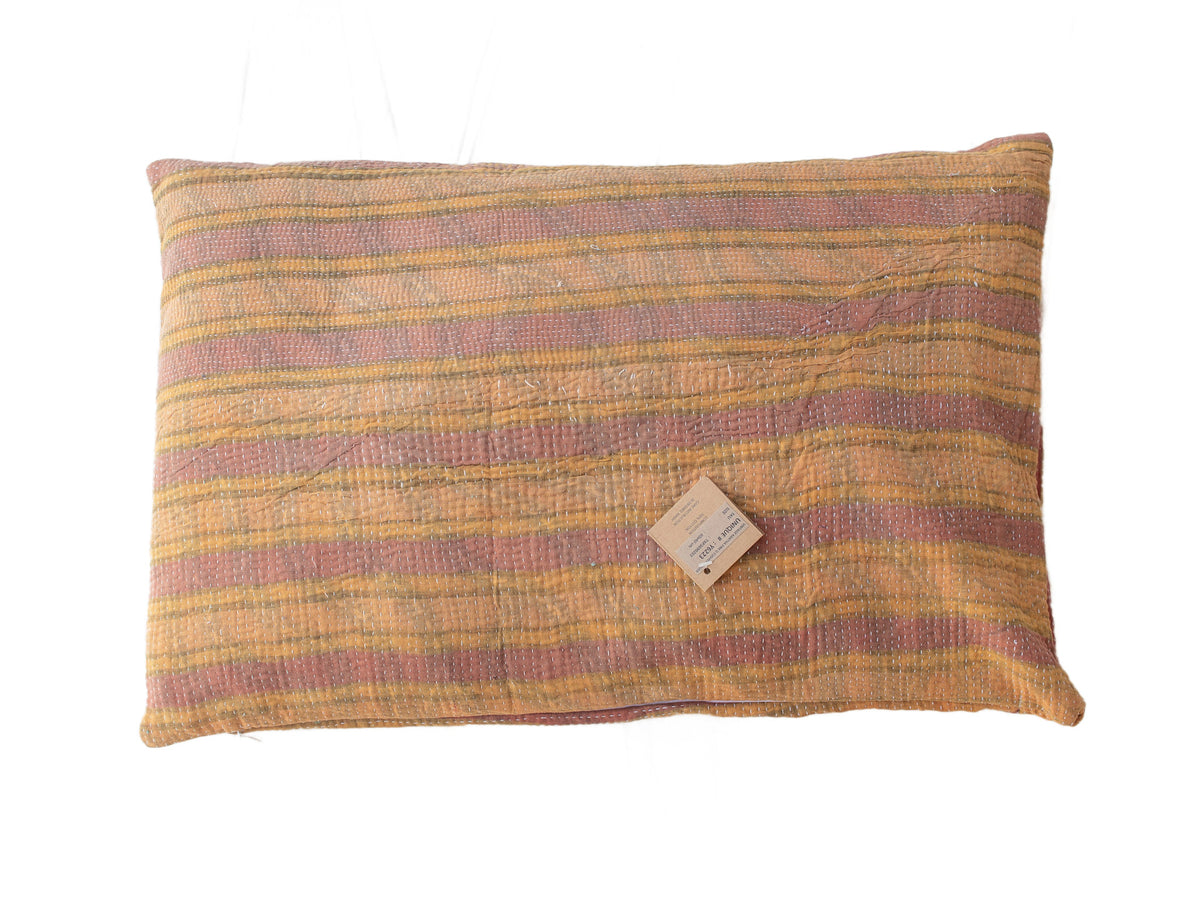 Sari pillowcase 60x40 in white and burgundy with colorful oriental patterns, floral motifs and boho/vintage style - unique Indian sari pillowcase