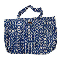 Vintage Pearl Beach Behind Horizon