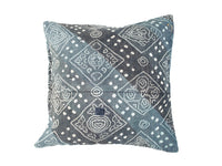 Dark blue 50x50 sari pillowcase with white ornaments, paisley and bohemian/bohemian ethnic patterns - unique sari pillow in Indian vintage style